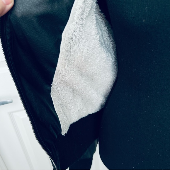 🕶️ Ashley by 26 International Black Faux Leather Jacket  Size XL - Picture 6 of 9